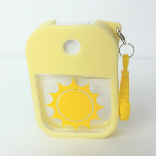 After Sun Travel Spray designed to cool and comfort skin after beach days, pool days, and outdoor adventures.